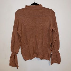 Vintage turtle neck with ruffled sleeves